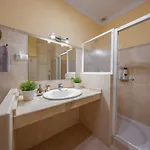 Uncibay Deluxe Málaga